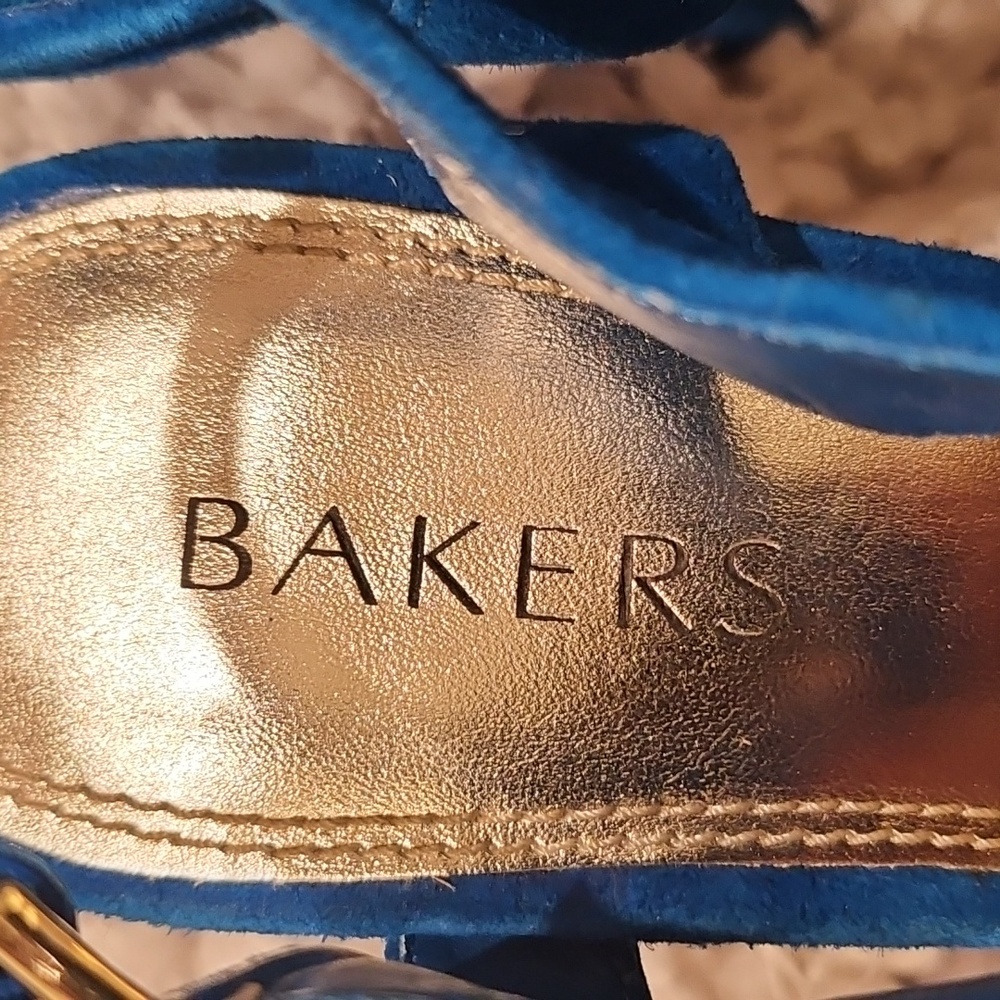 Bakers Heels - Picture 12 of 16